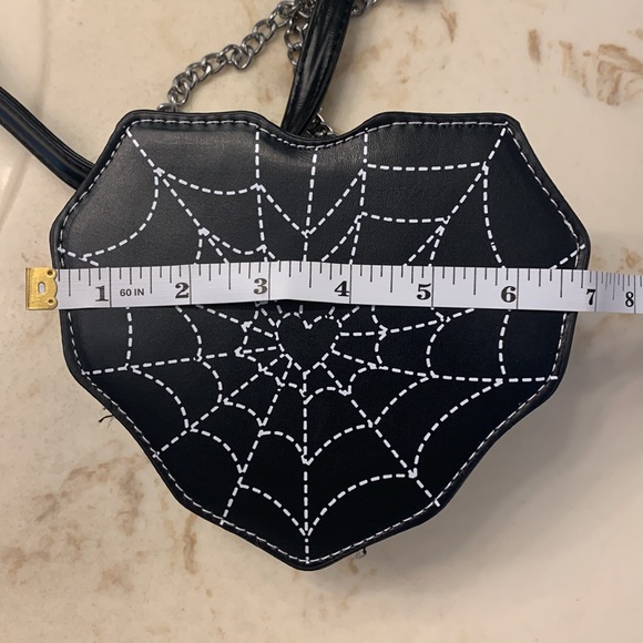 NWOT crossbody mini black heart spiderweb bag 🖤 🕸️ - Picture 6 of 9